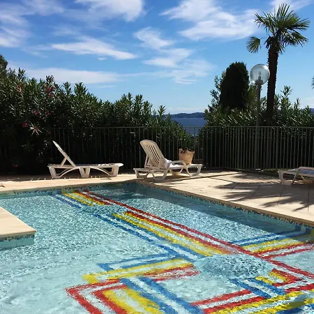 Apt. La Corniche 810 - F -